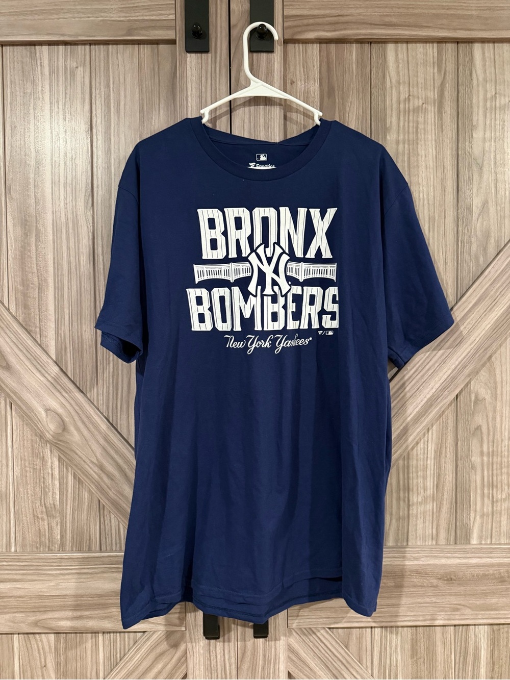 Fanatics Navy New York Yankees "Bronx Bombers" Graphic Tee